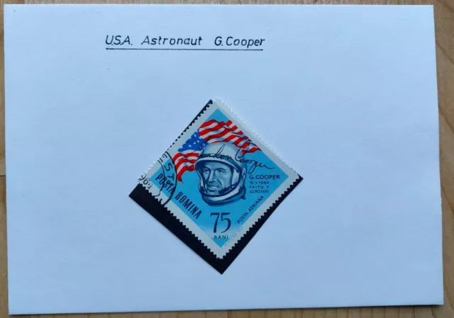 Gordon Cooper   handsignierte Unterschrift auf Briefmarke.