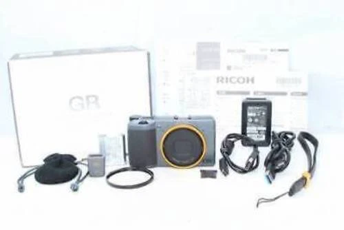 RICOH GR III Street Edition Special Limited Kit Metallic gray  Digital camera