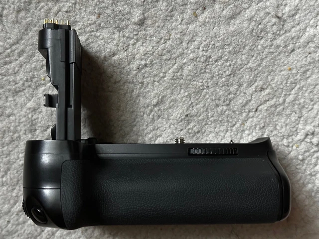 Meike MK-60D Multi-Power Battery Grip for Canon 60D/60Da Meike MK-60D Multi-Power Battery Grip for Canon 60D/60Da