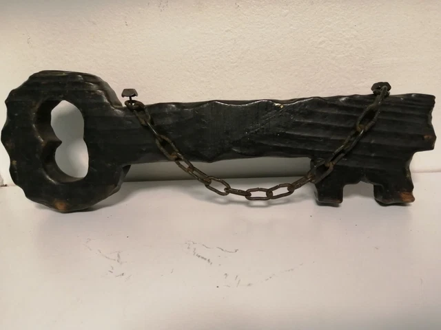 Vintage Rustic Wooden Carved Key Shaped Wall Four Hook Key Hanger Cottagecore