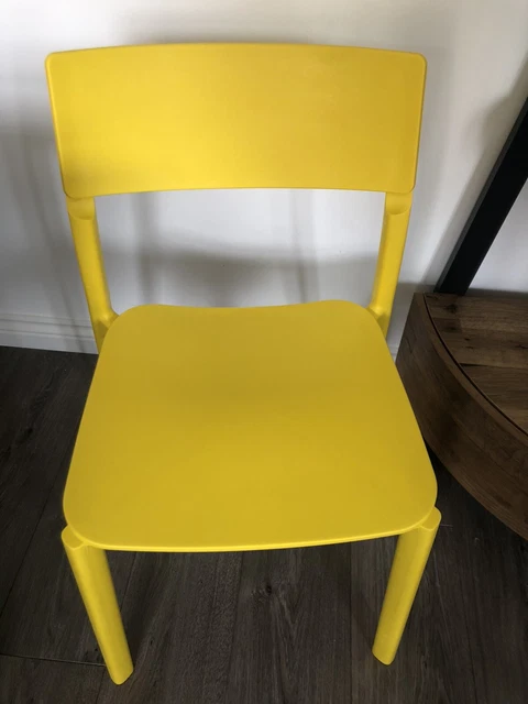 Ikea janinge shop yellow chair