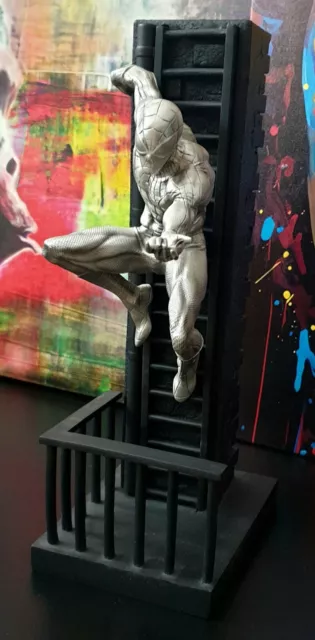 Marvel / Royal Selangor - Spiderman Statue - Limited Edition Pewter Sculpture