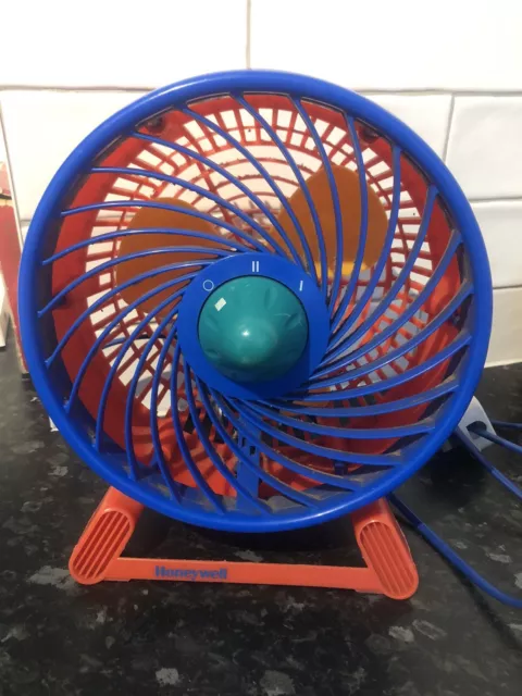 Honeywell Duracraft Vintage Turbo Desk Fan