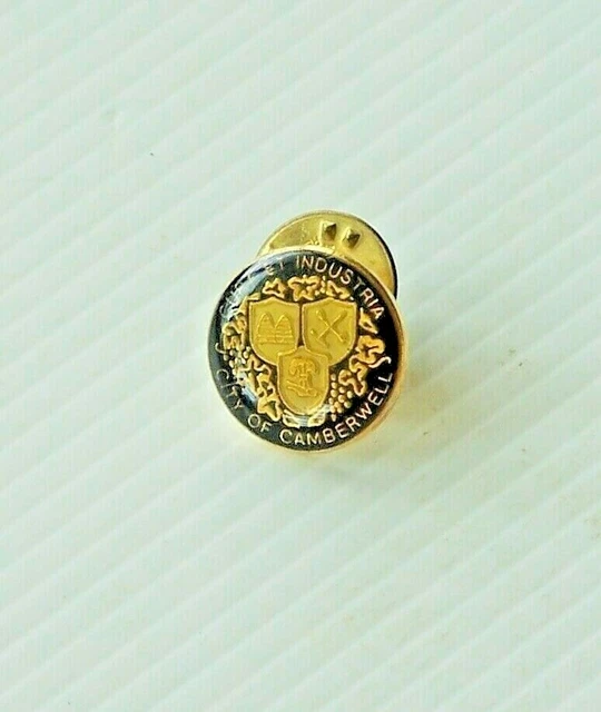 VINTAGE CITY OF Camberwell Crest Coat Of Arms Souvenir Lapel Coat Hat ...