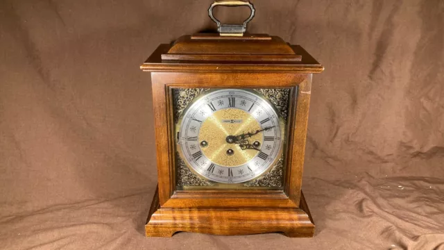 Vintage Howard Miller Model 612-437 Keywound Mantel Clock Westminster Chime