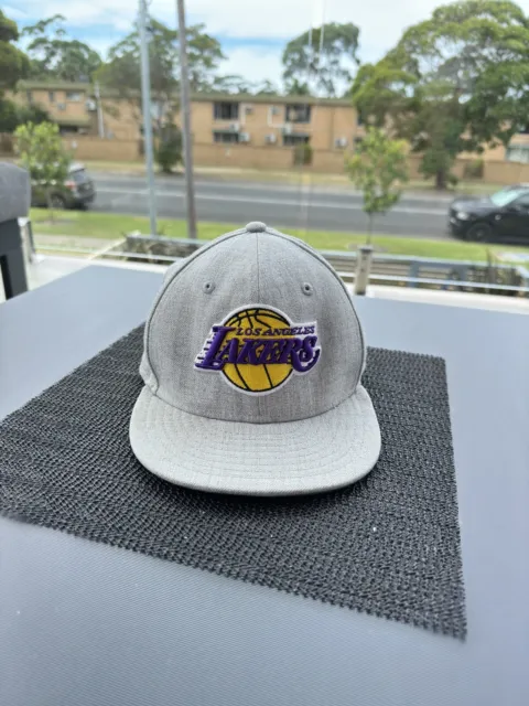 Los Angeles Lakers New Era NBA Basketball Team 9FIFTY Snapback Cap Hat Youth Adj