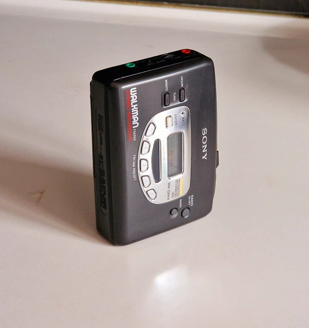 SONY RECORDING WALKMAN WMGX414 Radio Cassette Player Recorder (Radio