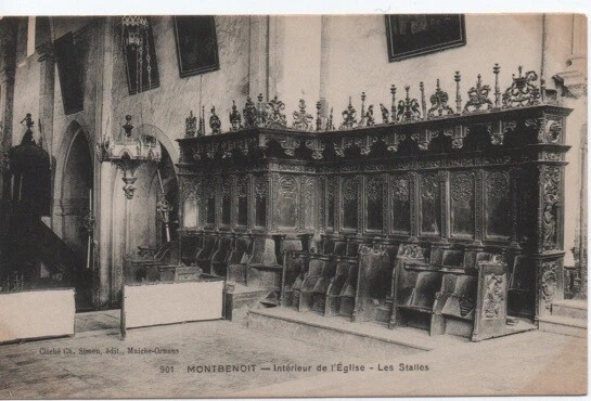 CPA -  MONTBENOIT - Intérieur de l'Eglise - Les Stalles