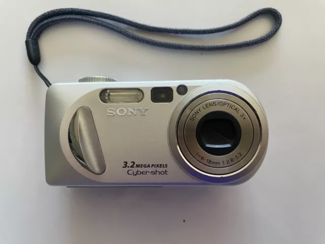 Sony Cyber-shot DSC-T1 5.0MP Digital Camera - Silver for sale online