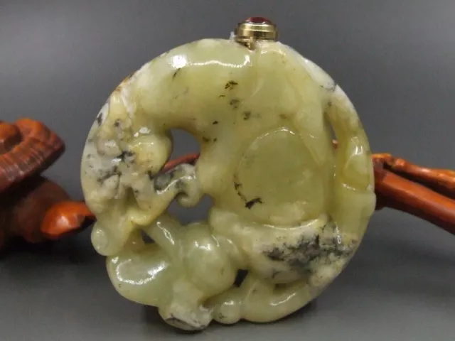 Good Chinese snuff bottle Antique carved OLD jade"FIETIAN-GILR "9631