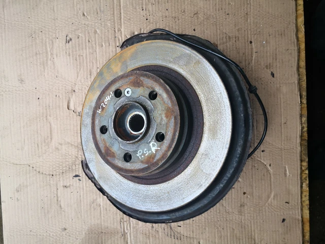 Genuine Mercedes W204 Rear Left Wheel Carrier / Suspension Hub – OEM A2043500341, Used 4 thumbnail image