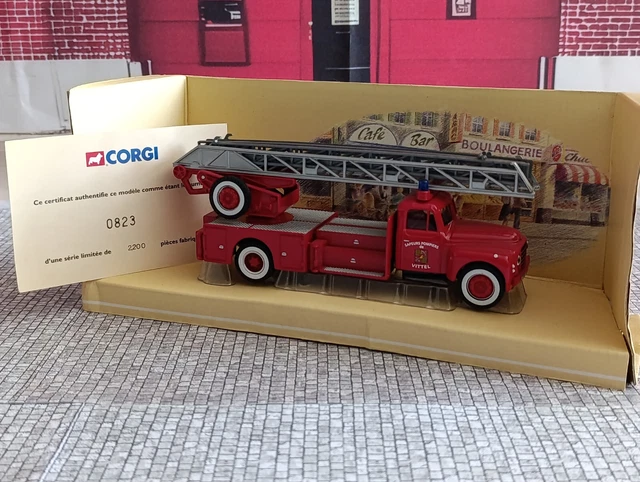 CORGI 1/50 - CITROËN TYPE 55 avec chargement de bouteilles - série limitée