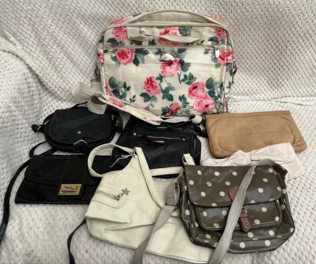 A Job Lot Of 8 Mixed Hand Bags/computer bag