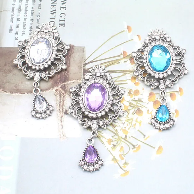 Flat Brooch Pendants 33*67mm Alloy Shiny Delicate Brooch Decorated Crystal