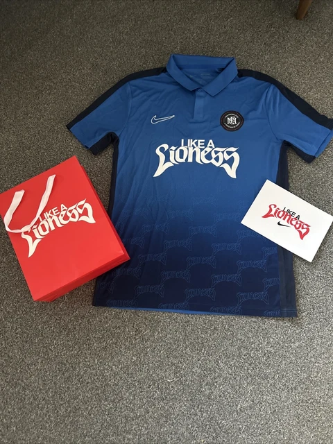 Nike Limited Edition ‘Like A Lioness’ Exclusive Limited Edition Size Large