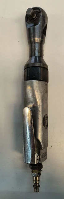 Central Pneumatic 3/8" Drive Heavy Duty Pneumatic Air Ratchet Wrench