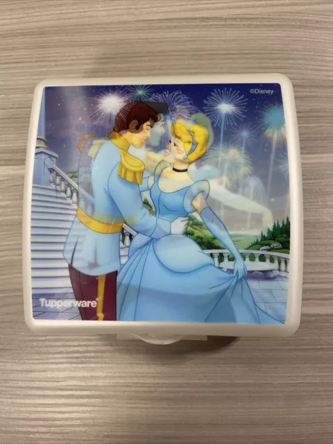 New! Tupperware Disney Cinderella Sandwich Keeper Lenticular 3D Image