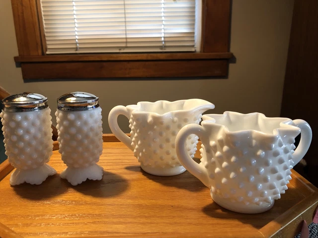 Vtg Fenton Milk Glass Hobnail Star Edged Creamer & Sugar + Salt & Pepper Set