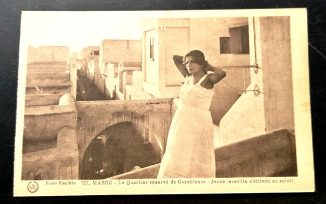 CPA MAROC CASABLANCA The Reserved Quartier Young Israelite Stretching in the Sun!