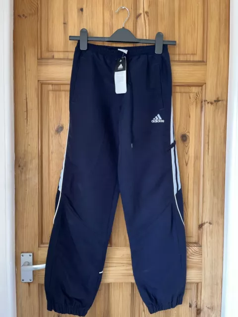 Tuta Da Jogging Adidas Blu Navy Nuova Con Etichette Pantaloni Età Grandi Ragazzi
