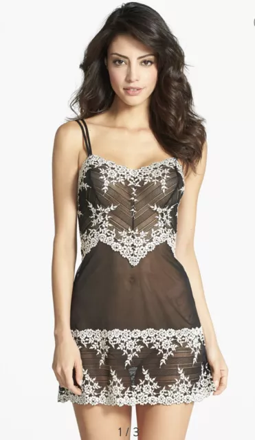 Wacoal Embrace Lace Chemise. Sz M. $68 Value