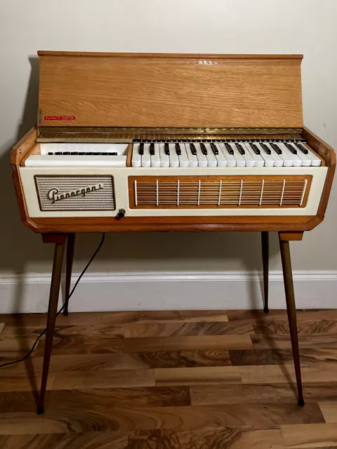 Farfisa Pianorgan Harmonium 1950s 1960s wood