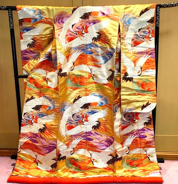 Japanese silk Uchikake Wedding Kimono Luxurious Crane Wave pattern Vintage Gold