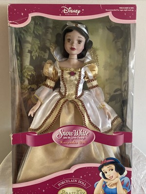 Brass Key Keepsake Disney Princess Snow White Porcelain Doll: 2005-Approx 15