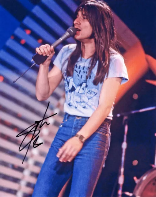 A fantastic 10x8 Autographed Photo of Steve Perry & CoA