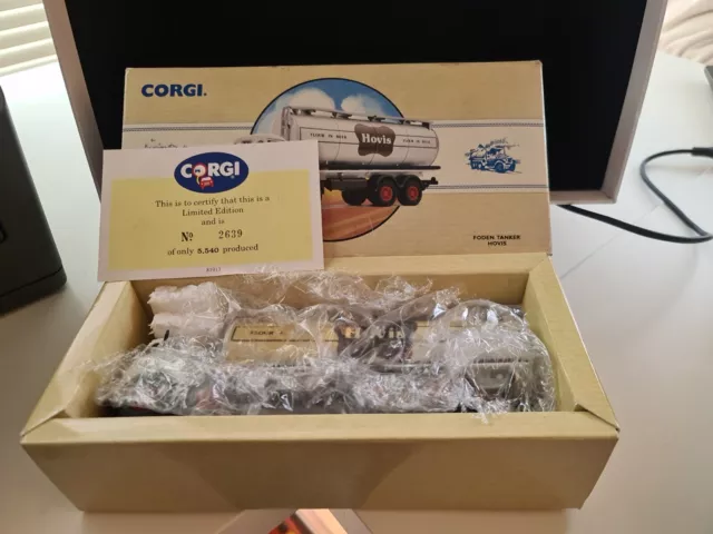 Corgi Classic Commercials 97952 Foden Tanker Hovis Livery Limited Edition Boxed