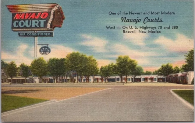 1950s ROSWELL New Mexico Postcard NAVAJO COURTS MOTEL Highway 70 Roadside Linen