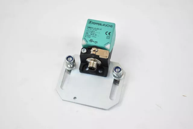 Pepeprl+Fuchs Induktiver Sensor NBB20-L2-E2-V1 ( 187481 )