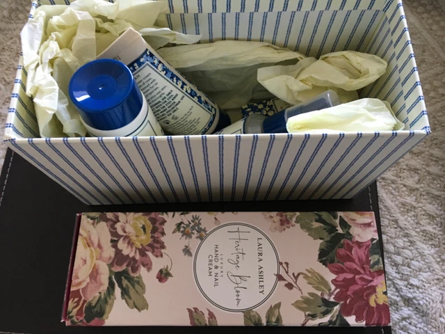 Crema mani e unghie Laura Ashley, set regalo