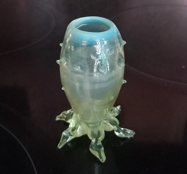 ANTIQUE VICTORIAN JOHN Walsh Yellow Pearline Vaseline Uranium Glass