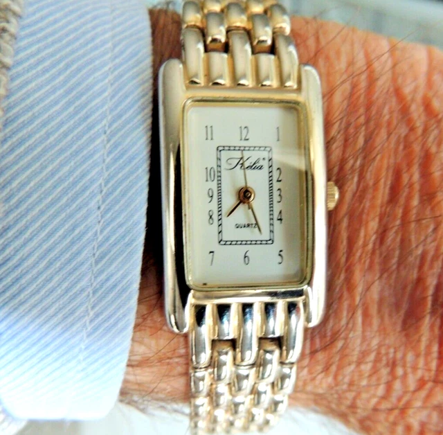 MONTRE HELIA QUARTZ FONCTIONNE PILE NEUVE DIM 20 mm X 41 EUR 10