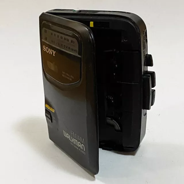 Sony Radio Cassette Player WM-FX103 FM/AM Walkman Vintage Retro 80s 90s 3