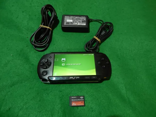 Psp Street E1004+Memory Stick 8Gb+Alimentatore-Funzionante Con Alcuni Difetti