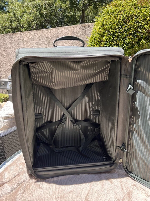 tumi alpha olive green nylon upright rolling large 24” suitcase 2244m3 10