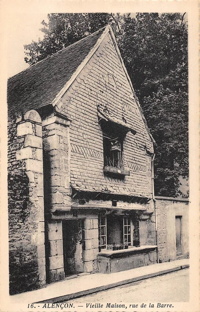 BR92682 alencon vieille maison rue de la barre  france
