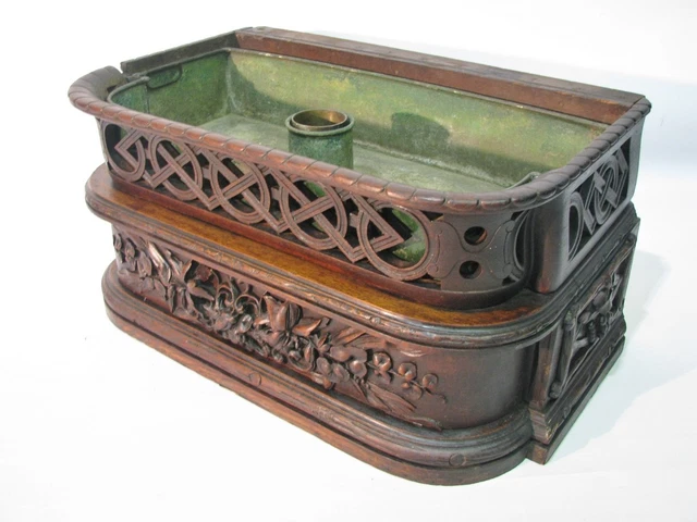 Late 19th Century French Henri II Style Carved Oak Planter; Excellent Condition