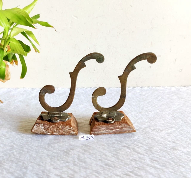 Vintage Ornate Brass Wall Hook Hanger Wooden Base Decorative Collectibles M323