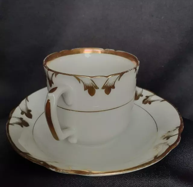 Tasse à café en porcelaine de Paris blanche et or Louis Philippe