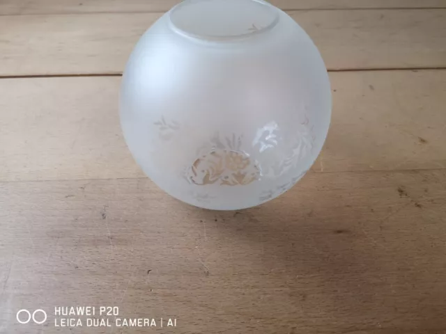 ancien globe en verre gravé pour lampe