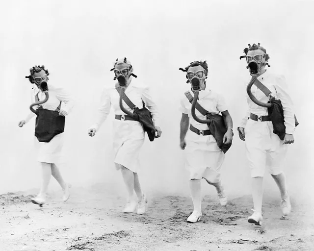 WWII NURSES GAS MASK TRAINING EXERCISE 8x10 SILVER HALIDE PHOTO PRINT