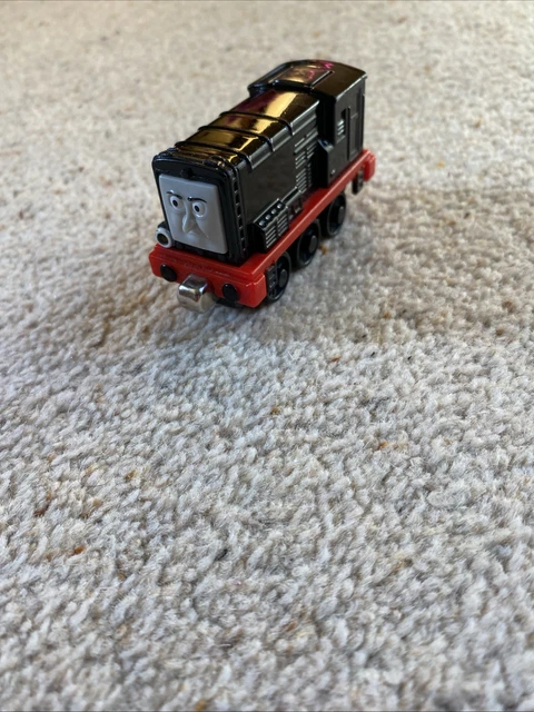 Diesel Engine Thomas And Friendsl Magnetic Die Cast Train 2012 £668 