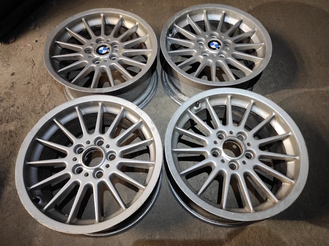 Jantes Alliage BMW E36 E46 17 Pouces 5x120 ET34 8J Noir Lèvre Polie - Lot De 4 Neuf