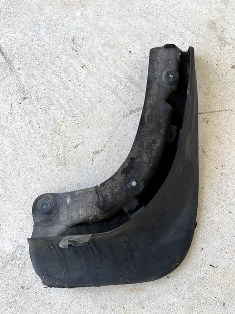 VW Jetta Mk5 RH Right Passenger Rear Mud Flap