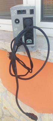 APC APC NS2200RMI3U Cavo di Alimentazione E Misc Kit Nuovo 0L130B per APC31A Europei 