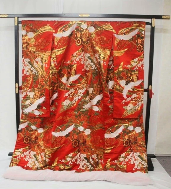 Japanese Kimono Uchikake Luxurious Wedding Pure Silk gold red japan