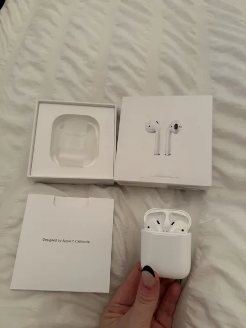 Genuine Apple AirPods 2nd Generation - Right AirPod Is Damaged